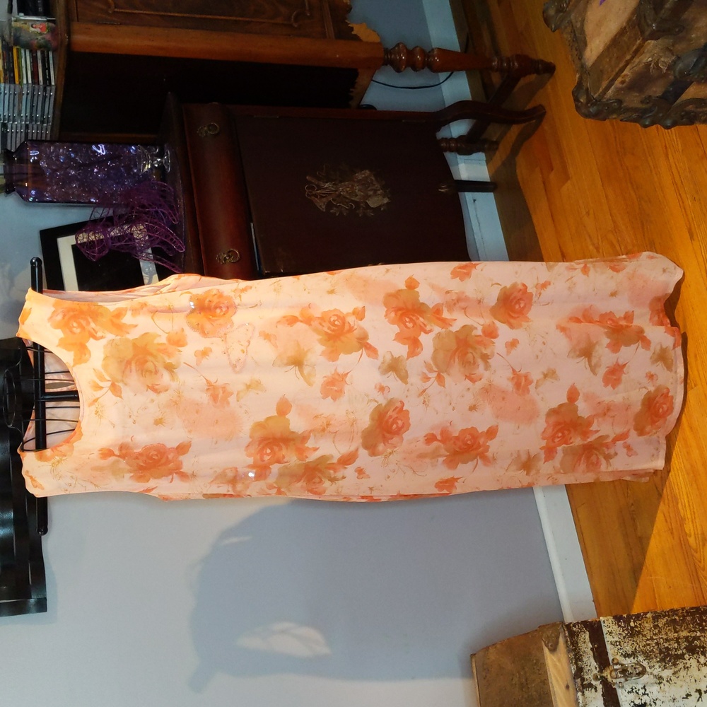 Victoria Holley women's summer dress, peach and butterfly floral, size 20W